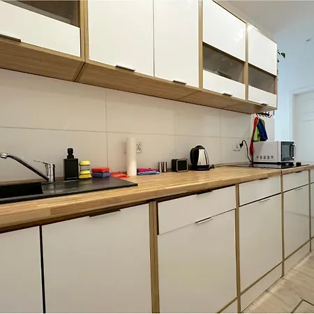 Δωμάτια σε οικογενειακή κατοικία Manhattan - Peaceful Retreat, 10 Minutes To Old Town & Seaside *